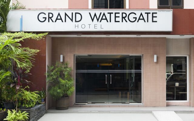 Grand Watergate