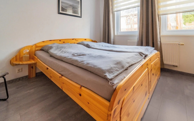 Retreat With Forest Views