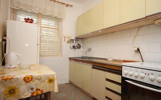 Room Mare - economy rooms: R3 Sucuraj, Island Hvar