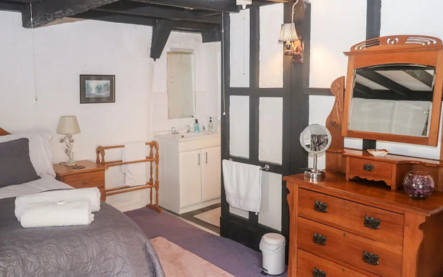 Lilac Cottage