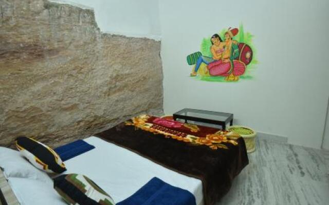 Pushp Guest House