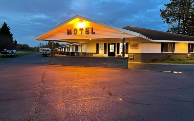 Northwoods Motels