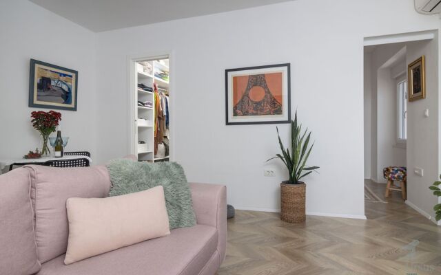 Mina Apartment