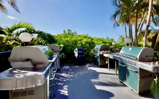 Lovers Key Beach Club 2