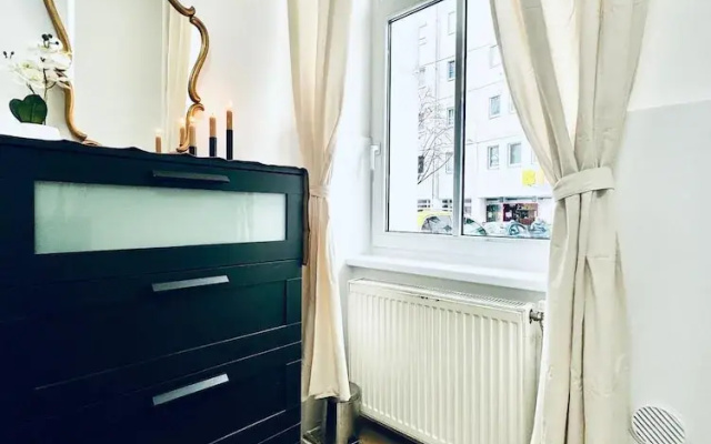 5BR Apartment Near Matzleinsdorfer