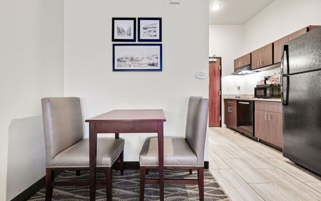 Cobblestone Hotel & Suites - Central Wisconsin Airport