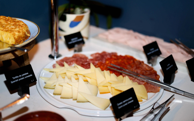 Radisson Blu, Madrid Prado Hotel - Image 6