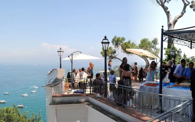 L'Incanto Restaurant & Suites