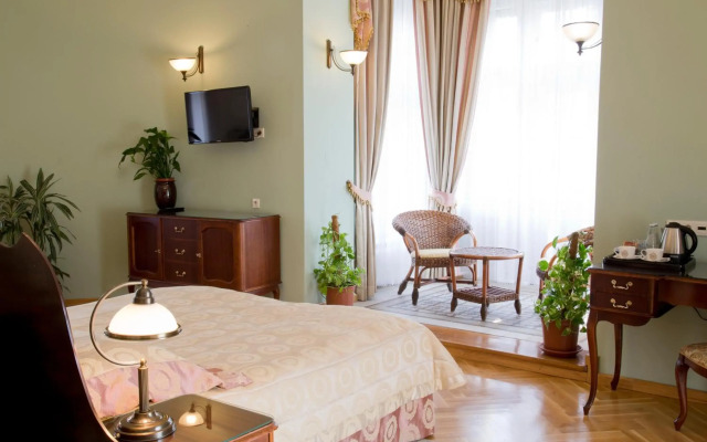 Polonia Hotel