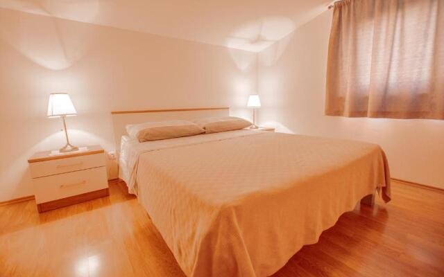 Apartments Lea