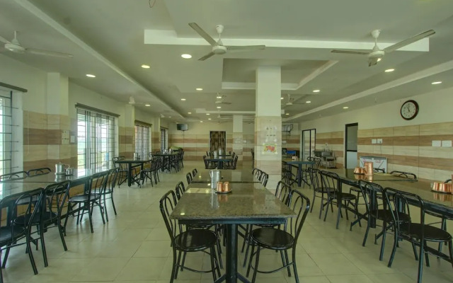 OYO 26739 Arasu Regency