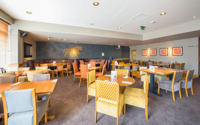 Premier Inn Swansea Waterfront