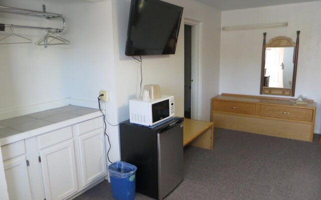 Economy Inn