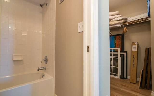 Cove at Sandy Pointe Unit 210