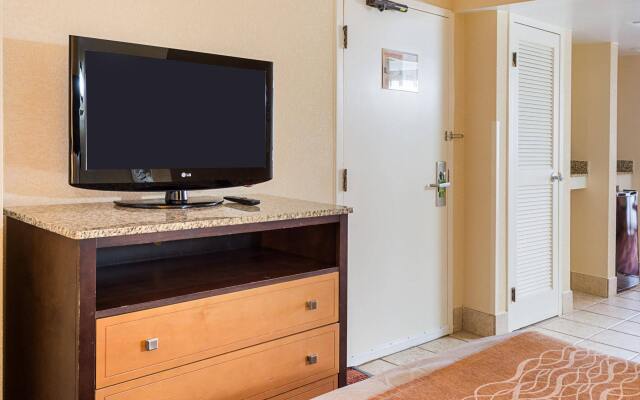 Coastal Hotel and Suites Virginia Beach Oceanfront