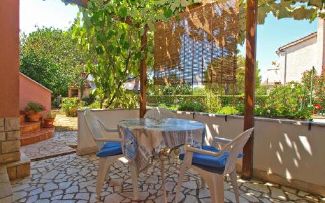 Apartments Jolanda 1441