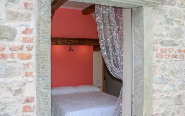 A Charming Stay in Casola in Lunigiana