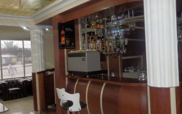 Afrique Hotel Douala Airport