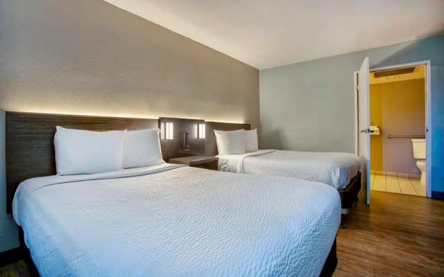 Motel 6 Kingman, AZ - Route 66 East