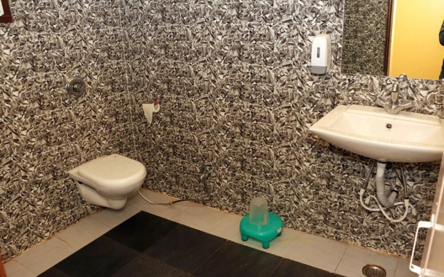 Anroute Stays116- Bade Mahadev Road