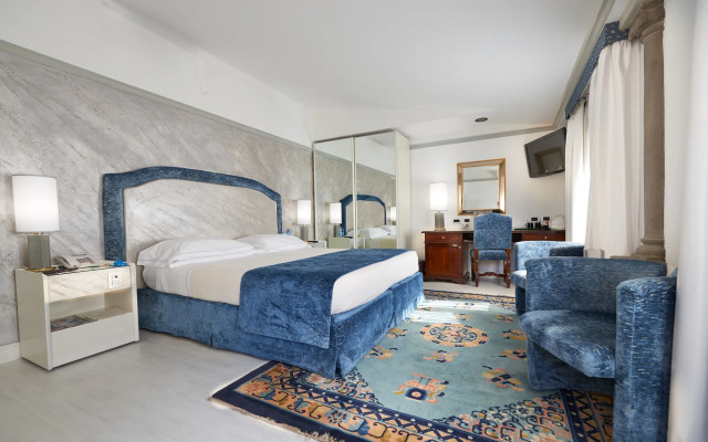 Rivoli Boutique Hotel