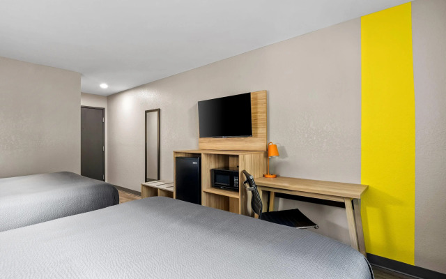 Super 8 by Wyndham Lewiston Auburn Area
