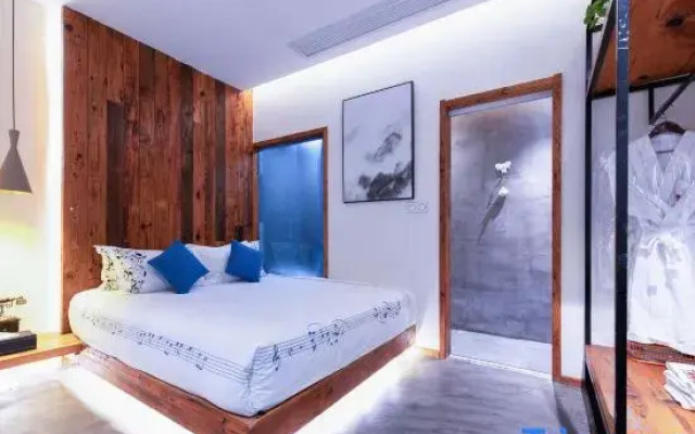 Jietou Xiangwei Inn