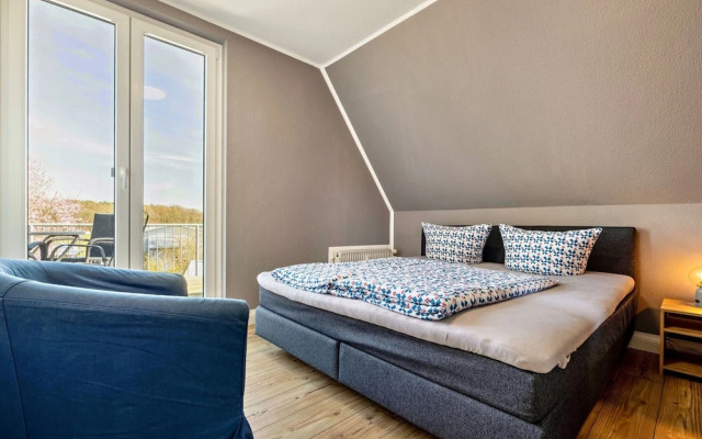 Apartment by Lake Muritz With Marina Views