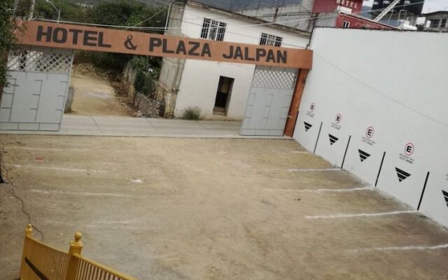 Hotel y Plaza Jalpan