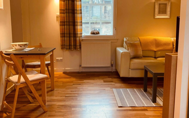 The Cowgatehead Residence