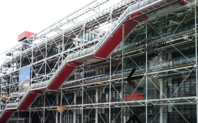 Paris Marais Central Residence