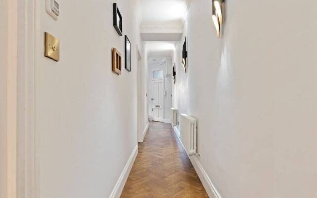 Stunning 2-bedroom Apartment in Chelsea