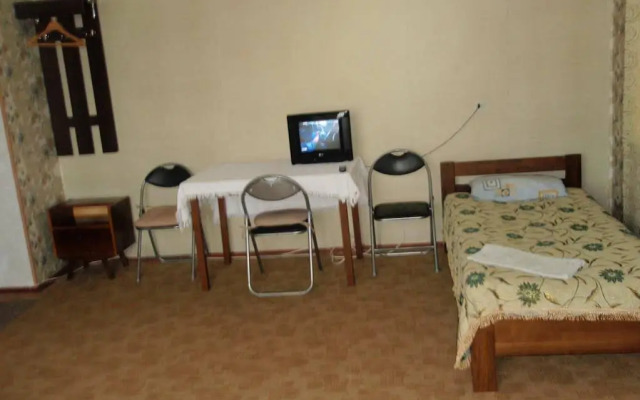 Hostel on Zalesskaya Street