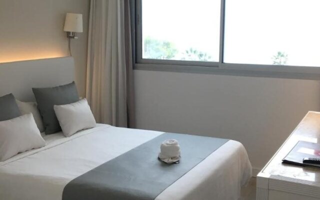 Playa Esperanza Suites