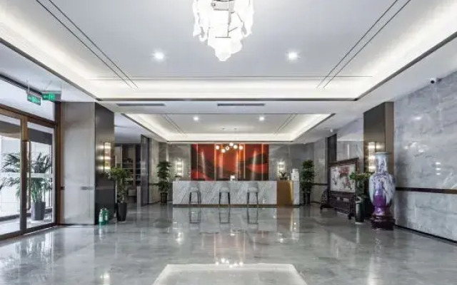 Zhengzhou Xinyang Lingrui Building Hotel (Provincial People's Hospital Metro Station)