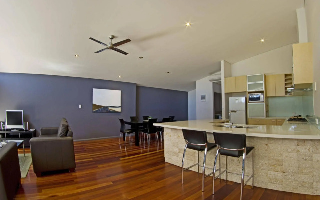 Central Avenue Apartments