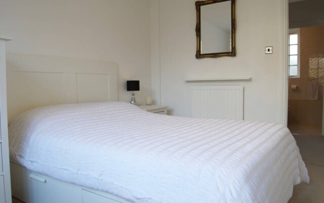 Charming 2 Bedroom Apartment In Fabulous Wandsworth