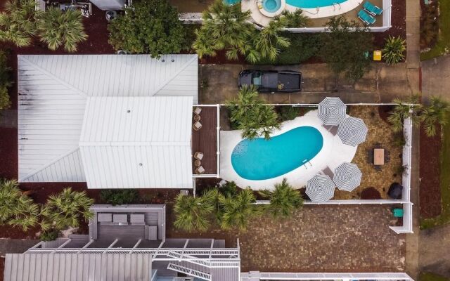 Matthew Blvd - Marina