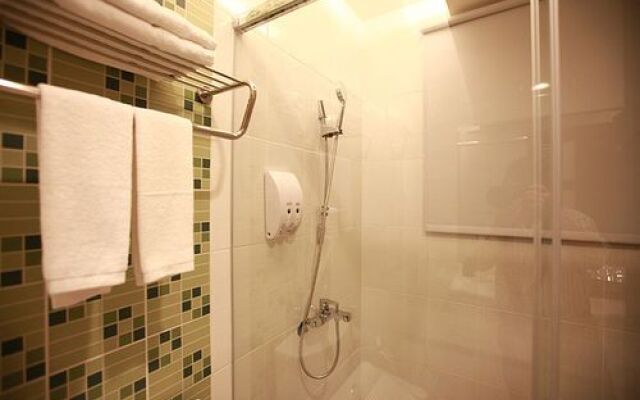 Charge God Island Bed and Breakfast