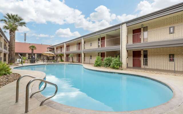 Best Western near Lackland AFB/SeaWorld