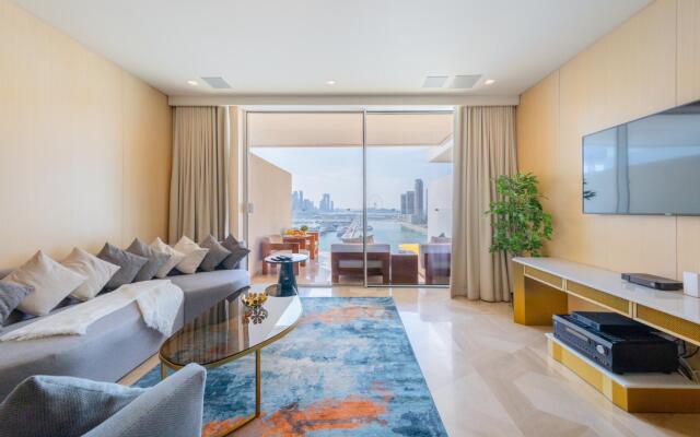 DXB - Five - 41006 - PJ