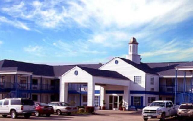 American Inn and Suites White Hall