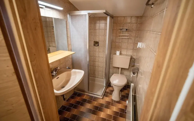 Lovely Apartment in Saalfelden With Balcony