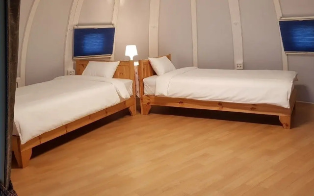 Jeju Igloo Pension