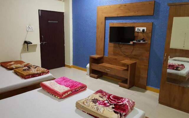 Shri Radhe Krishna Hotel