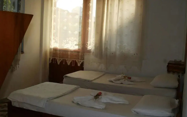 Kristal Motel