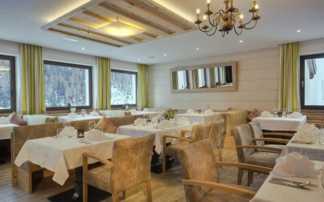 Suitehotel Gampen