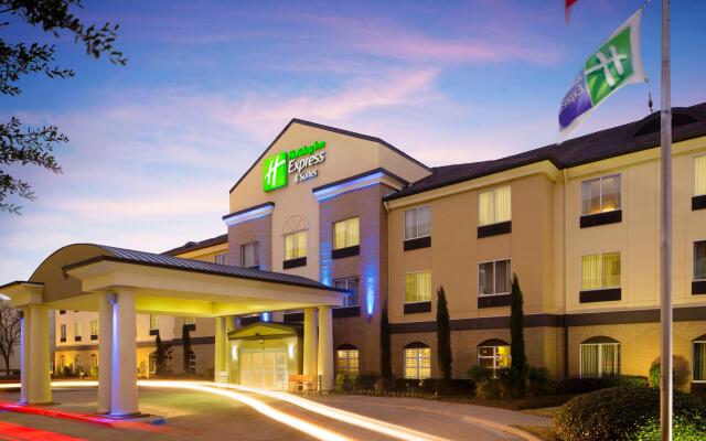 Holiday Inn Express & Suites DFW - Grapevine, an IHG Hotel