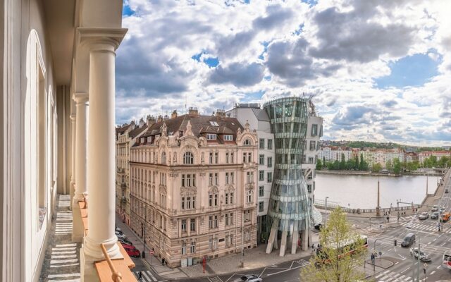 River Dance Suites by Adrez