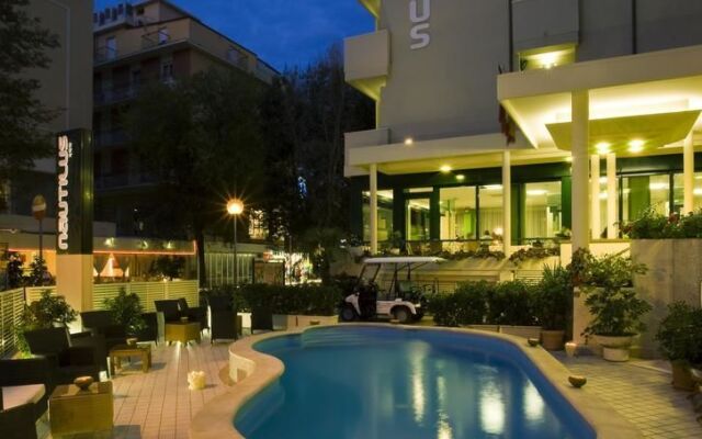 Nautilus Hotel
